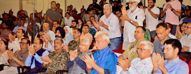 LG Attends Rashmirathi's Theatrical Performance Organised By University of Jammu