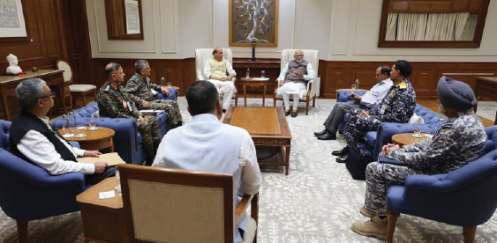 DM Reviews J&K Security, Yatra Preparations