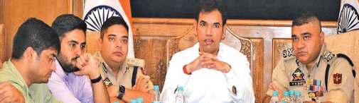 Div Com, IGP Kashmir Hold Meeting With Shia Associations