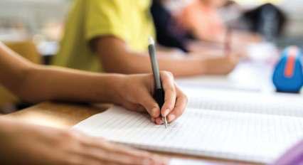 No Evidence To Prove Left-Handed People More Creative, Researchers Find