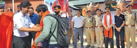 First Batch Of Amarnath Yatra Devotees Reach Nunwan Base Camp