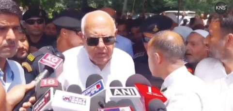Dr Farooq Demands Immediate Restoration Of J&K Statehood