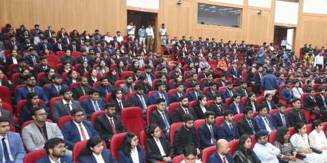 J&K Now a Hub of Education & Innovation Under PM Modi: LG