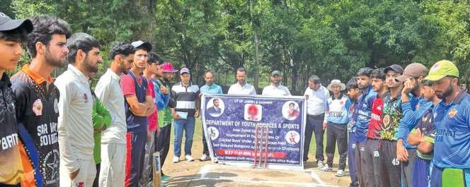 District Level Cricket Tournament Kicks Off At Budgam
