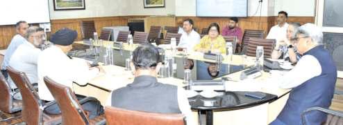 CS Reviews Progress On Compliance Reduction Measures