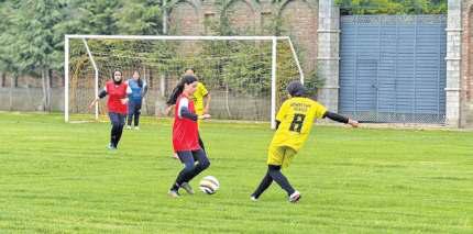 Girls Shine As Reliance Foundation Youth Sports Returns To Kashmir