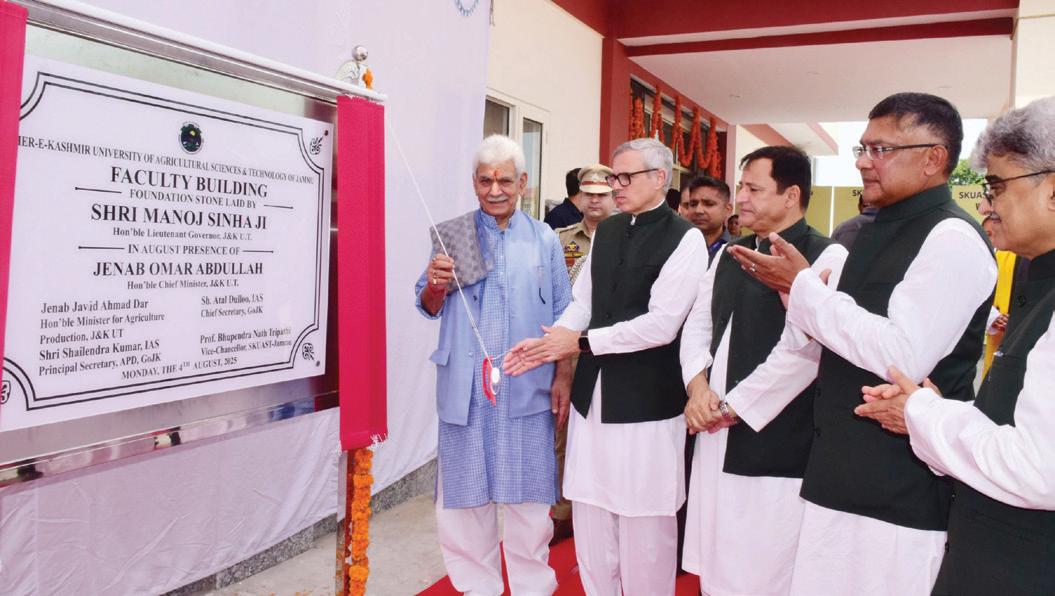 CM Flags Climate, Resource Challenges In Agri Sector Encourages Graduates to Be Job Creators, Not Seekers