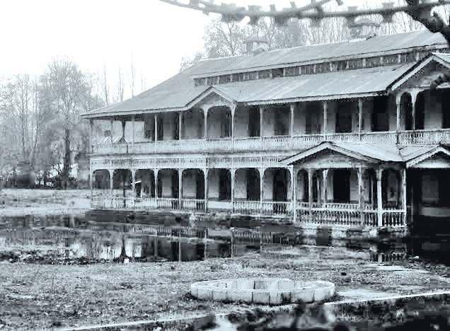 The Hotel That Held Kashmir's Welcome