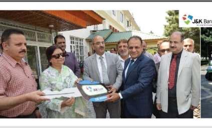 J&K Bank Provides 5 E-Carts To Kashmir University