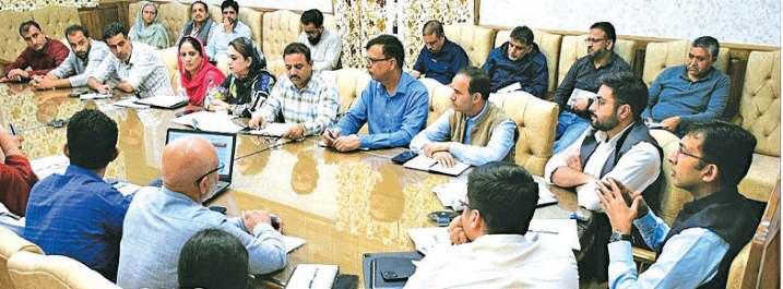 Div Com Kashmir Reviews Flood Preparedness Amid Inclement Weather