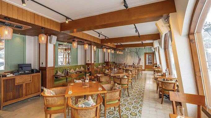 Kashmir's Hospitality on the Edge