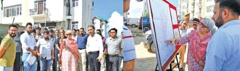 DC Bandipora Visits Flood Vulnerable Sites
