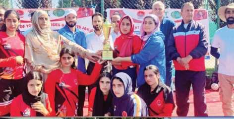 Baramulla Girls Clinch Provincial Handball Trophy In Srinagar