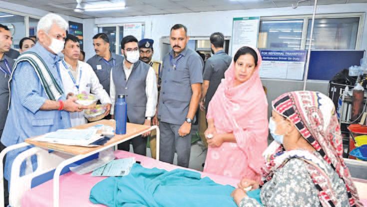 LG Visits JLNM Hospital, Distributes Fruits To Patients