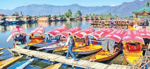 Hotels Lying Vacant, Arrivals At All-time Low Tourism Revival Group Launched To Boost Kashmir Tourism