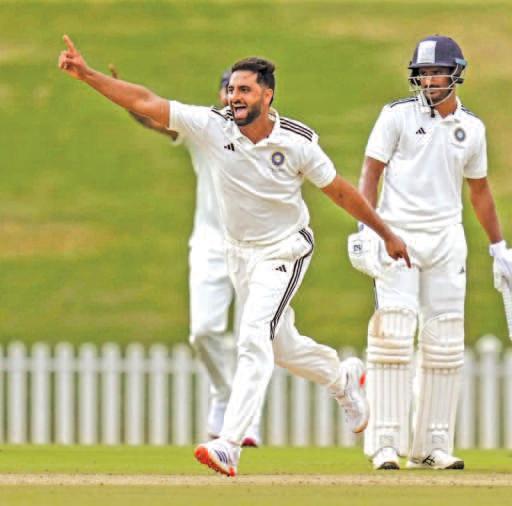 Auqib's Fifer Sets Up Thrilling Day 4 With J&K 222 Runs From Upsetting Mumbai