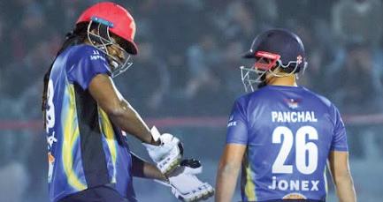 Chris Gayle's Srinagar Show Steals Spotlight