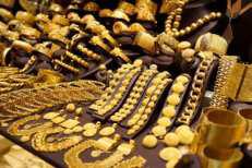 Gold Surges Rs 3,000 To Rs 1.30 Lakh/10g