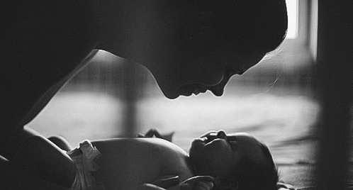 Kashmiri Mother’s Viral Story Of Lost Child Prompts Hospital Probe SKIMS Responds: Infant Death Inquiry Began Before Online Uproar