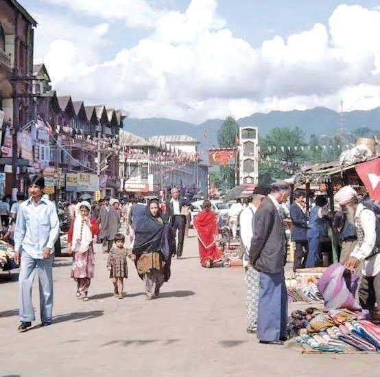 Lal Chowk, Barfi, and the City of Memory