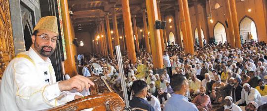 House Arrest Bars Mirwaiz From New Year’s First Friday Sermon