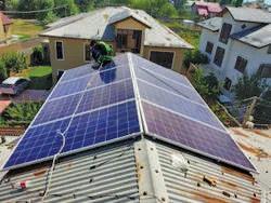 Kashmir's Rooftops Turn Power Producers, Hit 40 MW by Year-End