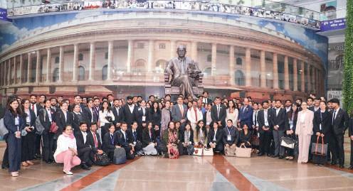 Delhi Program Brings Kashmiri Students Into Legal Spotlight