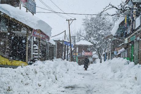 First Snow Brings Valley Life To A Halt