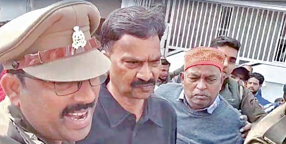 రేప్ కేసులో యుపి ఎంపి రాకేష్ రాథోడ్ అరెస్టు
