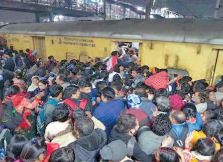 రెండు గంటల్లో 3వేల టిక్కెట్లు ఎలా ఇచ్చారు?