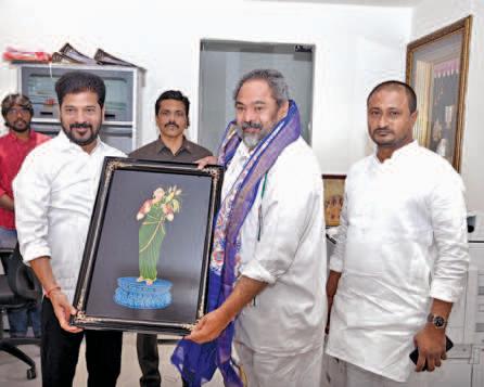 ముఖ్యమంత్రి రేవంత్రెడ్డితో ఆర్.నారాయణమూర్తి భేటీ