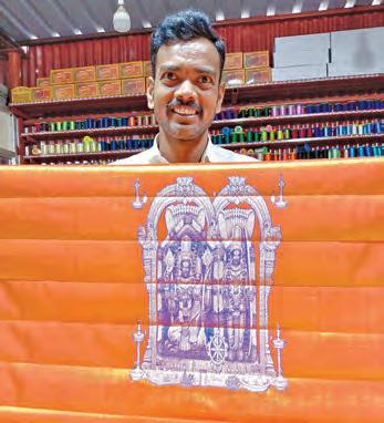 భద్రాద్రి సీతమ్మకు బంగారు పట్టుచీర