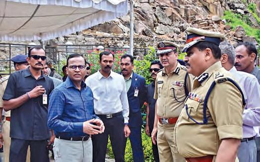 గోల్కొండకు త్రివర్ణ శోభ