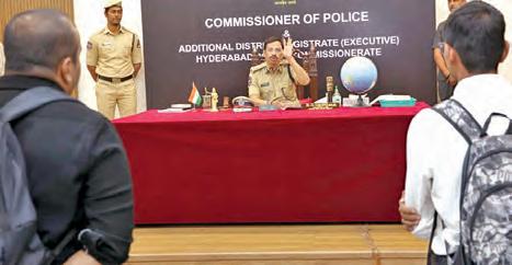 రౌడీలపై సిటీకొత్వాల్ సజ్జనార్ కొరడా