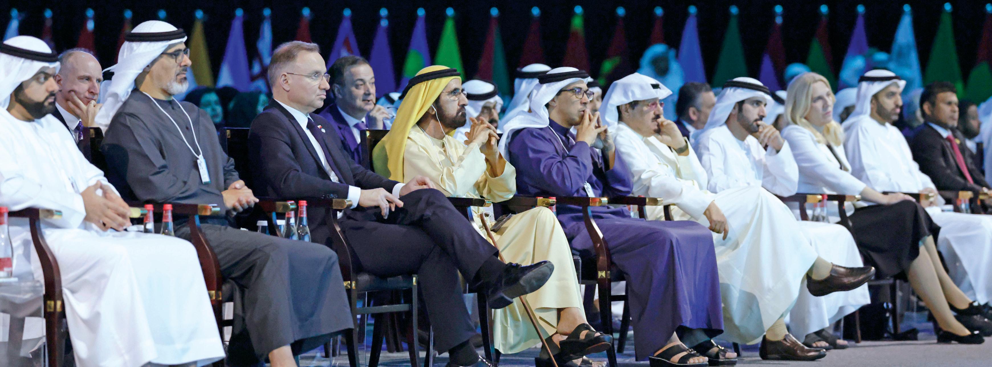 محمد بن راشد يشهد جلسة حوارية لمديرة صندوق النقد الدولي