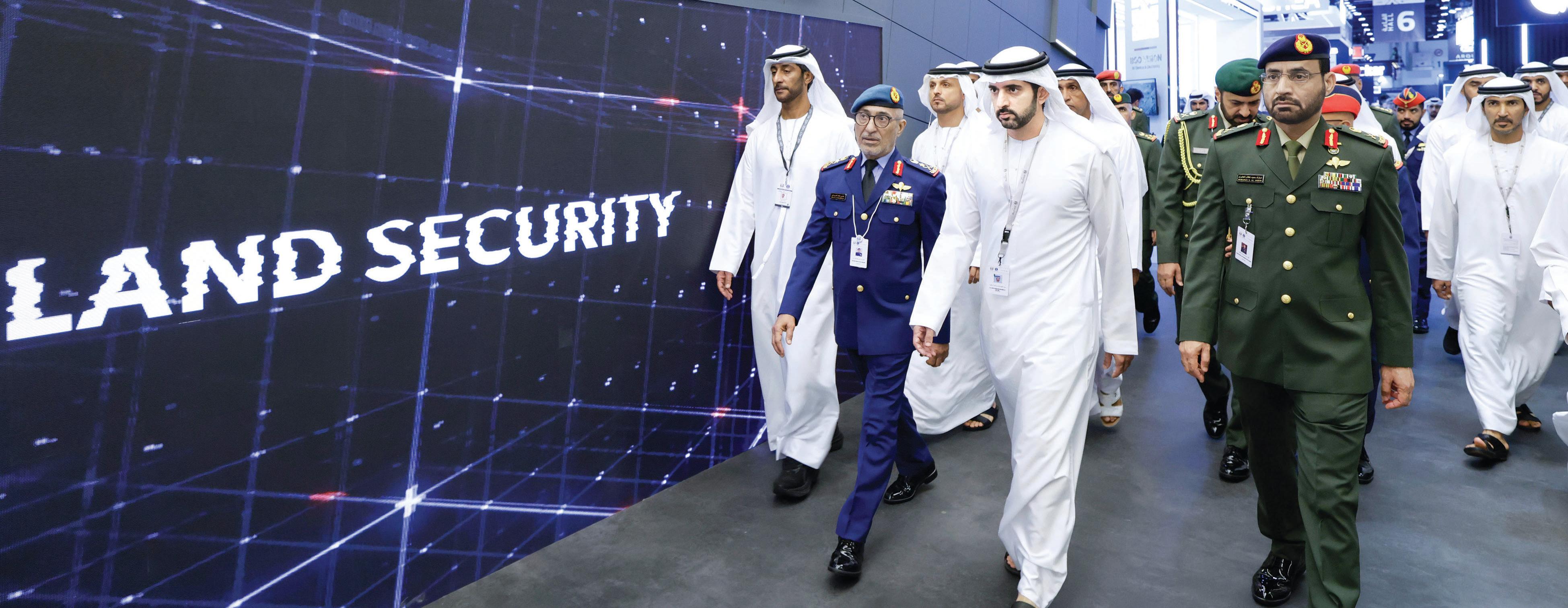 تحت رعاية رئيس الدولة.. سموه يفتتح «آيدكس 2025» حمدان بن محمد برؤية محمد بن زايد ومحمد بن راشد الإمارات تواصل ترسيخ نهجها الداعي للسلام