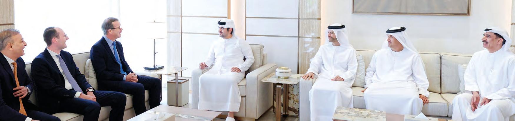 مكتوم بن محمد: دبي ترسخ مكانتها كمركز مالي عالمي رائد