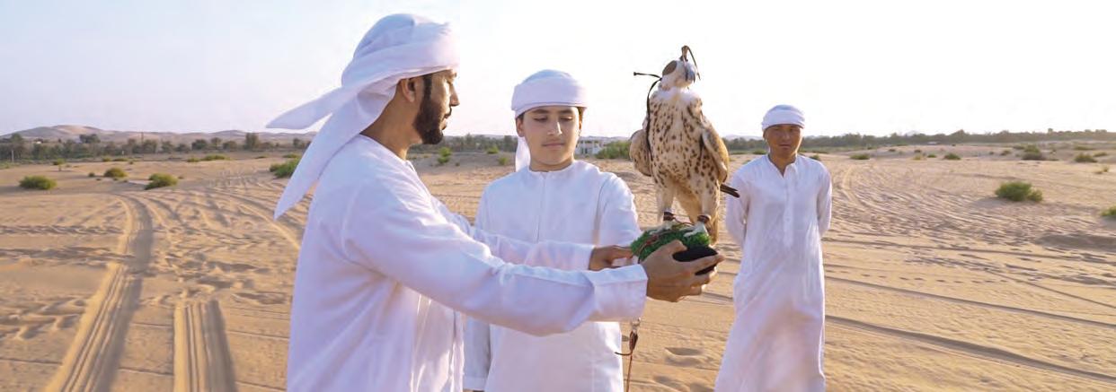 مدرسة محمد بن زايد للصقارة تستقطب 6 آلاف طالب خلال 9 سنوات