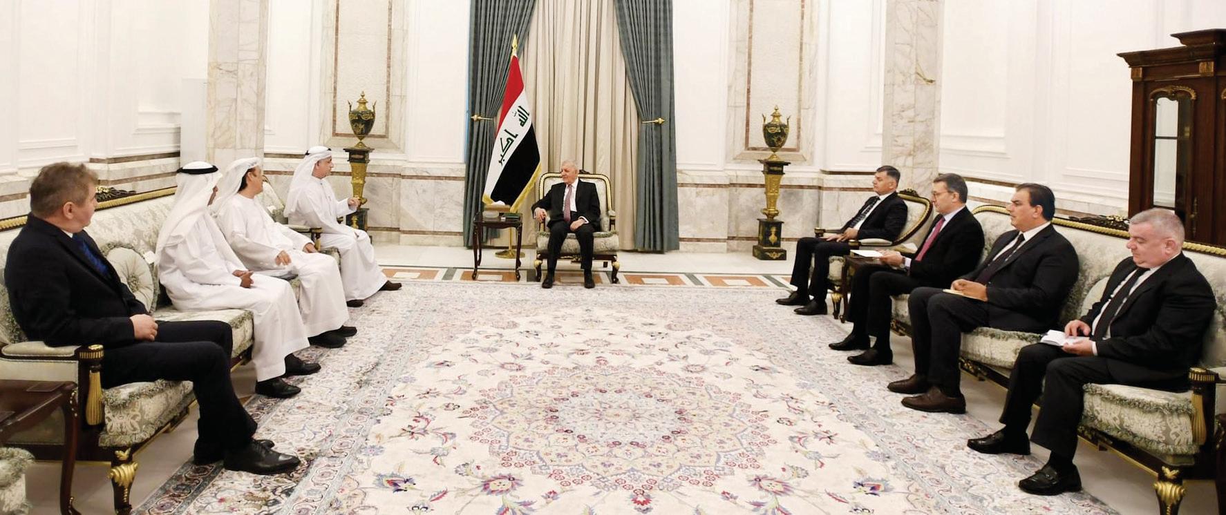 الرئيس العراقي يستقبل فريق «منطاد العرب»