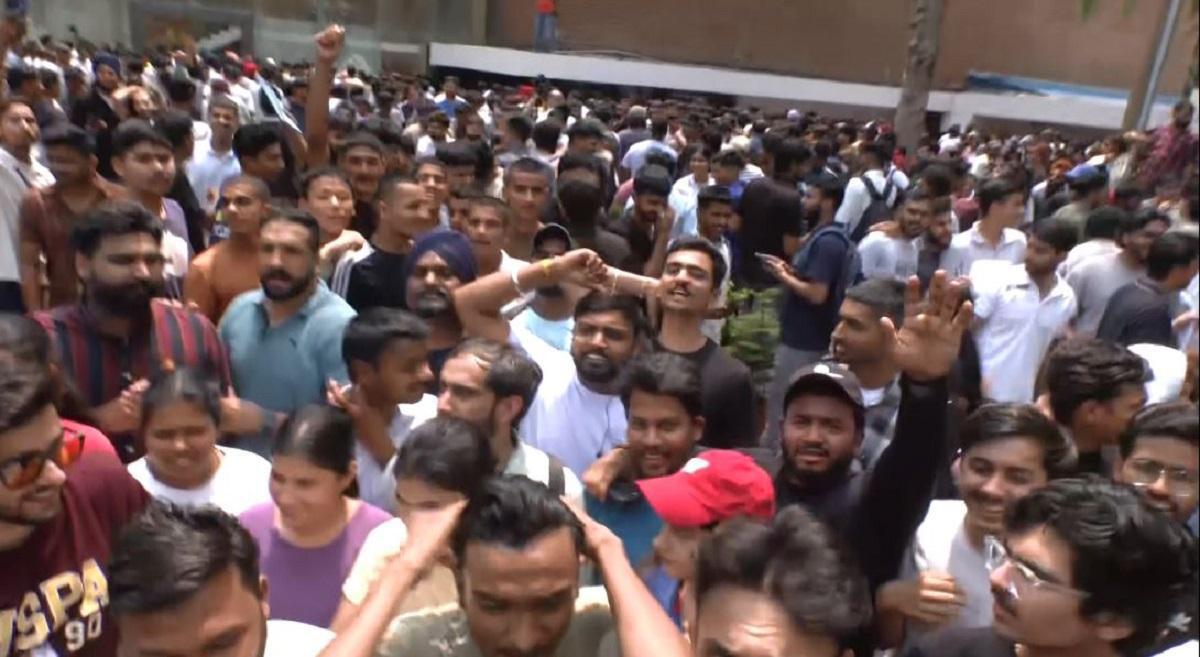 ‘நாட்டுக்காக உயிரை கொடுக்கத் தயார்’ சண்டிகரில் திரண்ட இளைஞர்கள்!