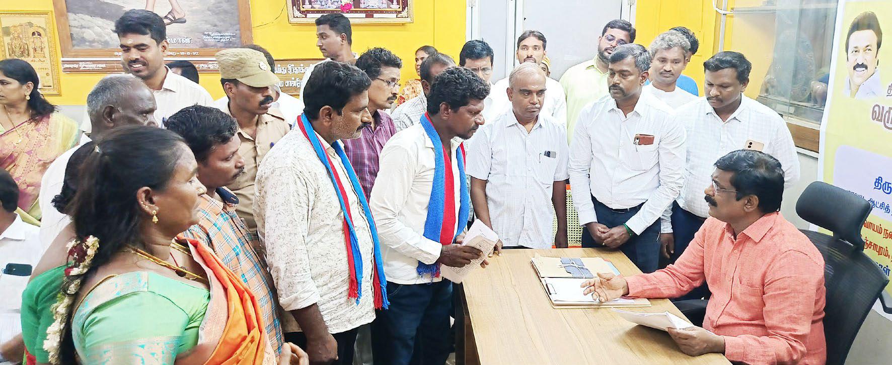 திருவண்ணாமலையில் 6வது நாள் ஜமாபந்தி கூட்டு பட்டாவில் பெயர் சேர்க்க கோரி ஆட்சியர் க.தர்ப்பகராஜியிடம் மனு