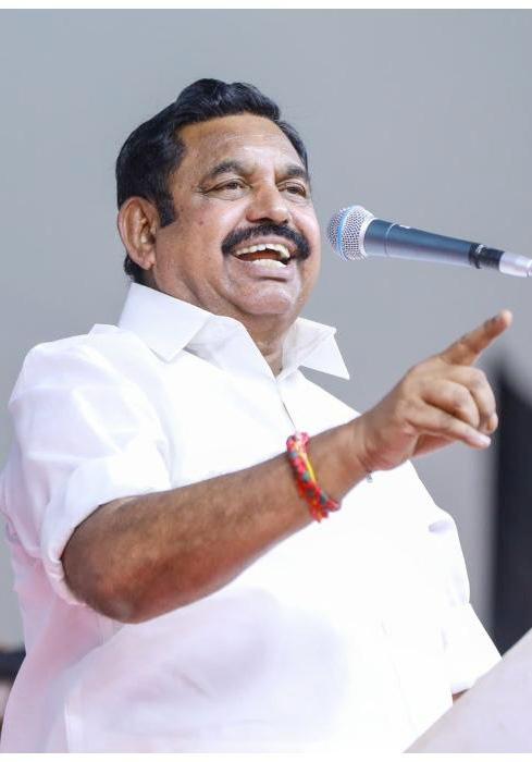தமிழகத்தில் உயர் கல்வித் துறை உருக்குலைவு