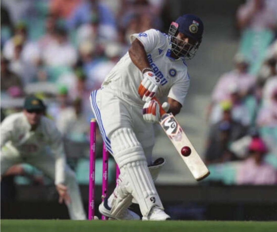 'Will change my name': Ravichandran Ashwin hails Rishabh Pant's defence