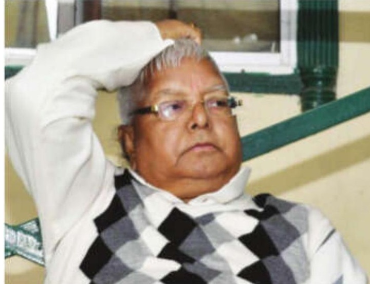 Lalu signals formation of new political alliance in Bihar