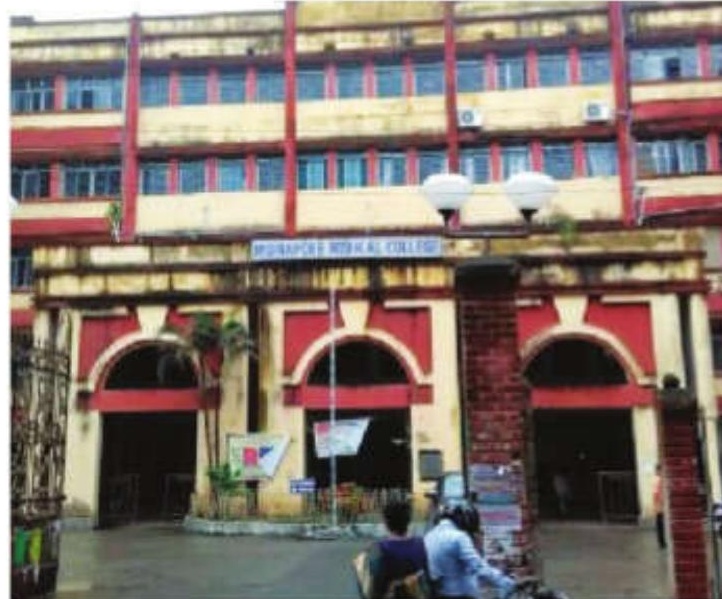 Doctors on hunger strike in protest against suspension