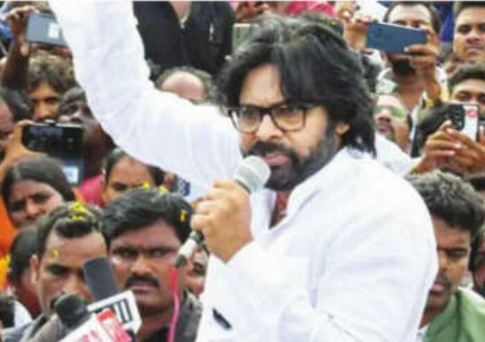 Kanimozhi, Prakash Raj slam Pawan Kalyan for U-turn on Hindi after aligning with BJP