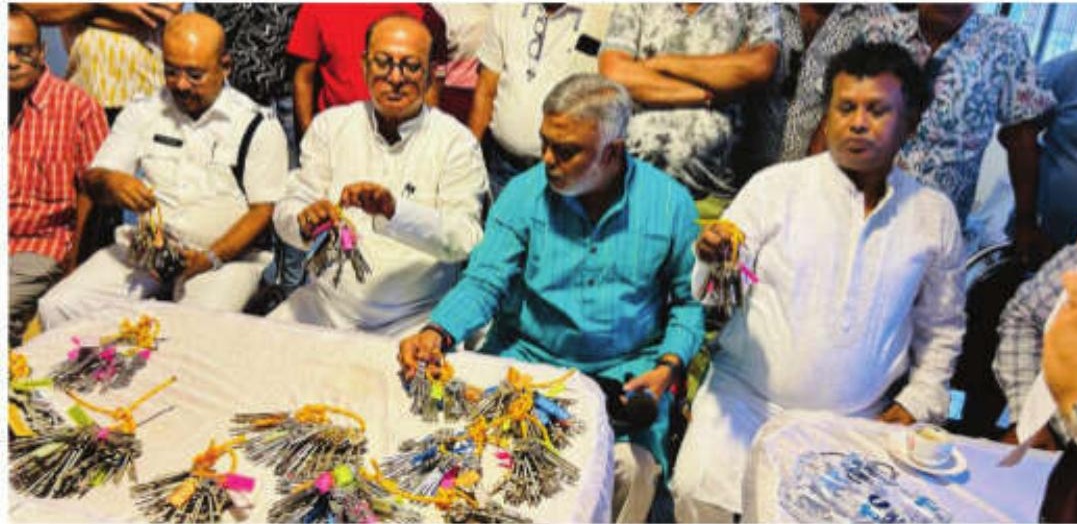 Kalighat Skywalk: Hawkers get back their spaces after four years