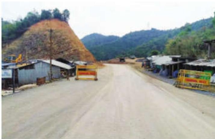 Curfew Imposed in Manipur's Churachandpur Following Flag Dispute Between Two Tribes