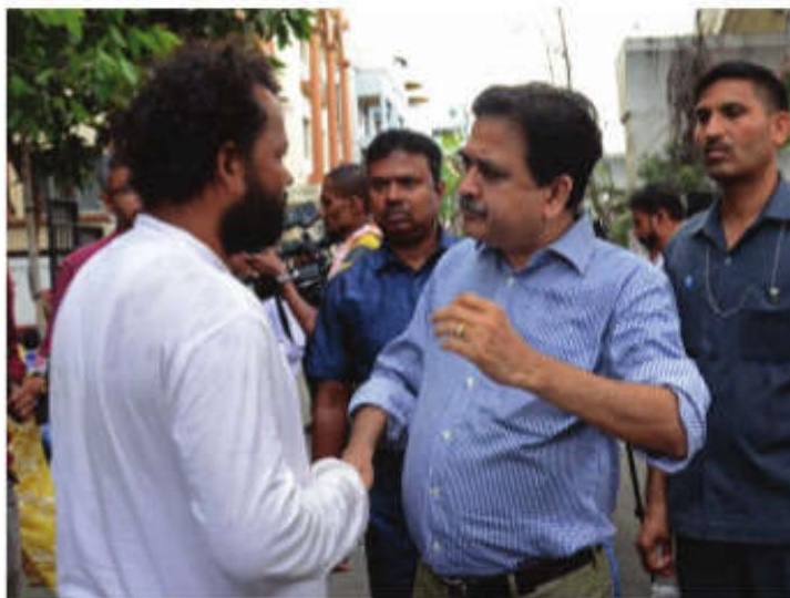 Jobless teachers begin relay hunger strike near SSC office