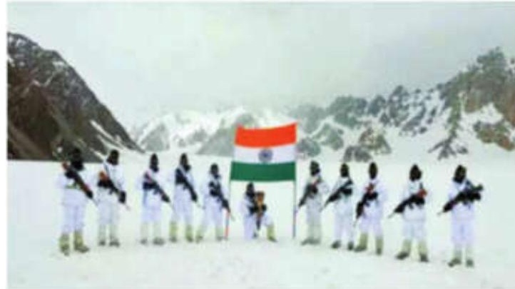 Soldiers Deployed on Saichen Glacier Finally Get 5G Mobile Connectivity